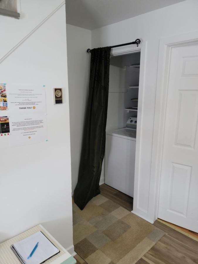 Downtown Apartment Next To Highway Netflix+Wifi Edmundston Eksteriør billede